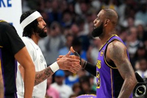 九游娱乐-浓眉哥连续三场比赛得分超过关键助攻，雄鹿挑战极限！的简单介绍