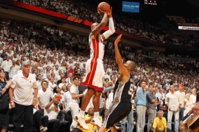 九游娱乐- 吉米巴特勒56分集锦 